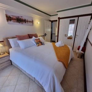 kelmscott bedroom